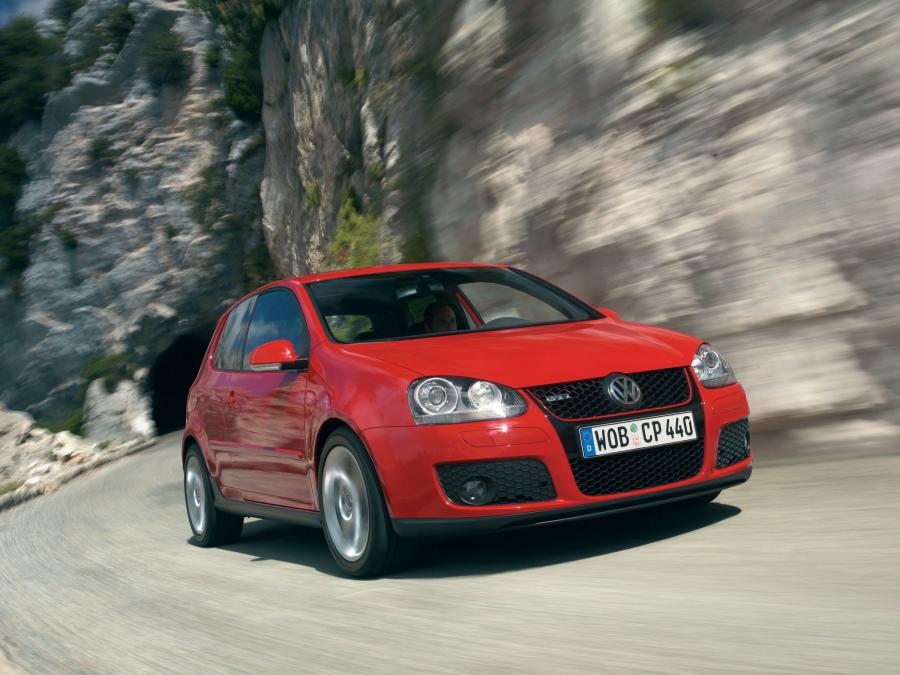  Volkswagen Golf GTi 2005 года  (фото 60 из 135)